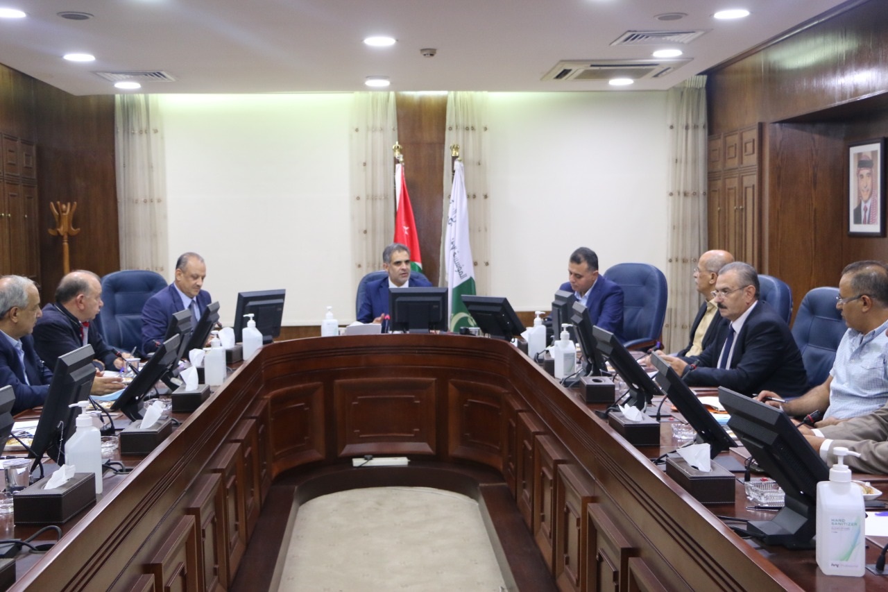 The delegation of the Syrian Social Insurance Institution reviews the experience of the Social Security Corporation in the field of occupational safety and work injuries.-image